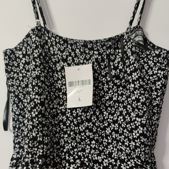 Floral strappy mini sundress - Picture 2 of 6